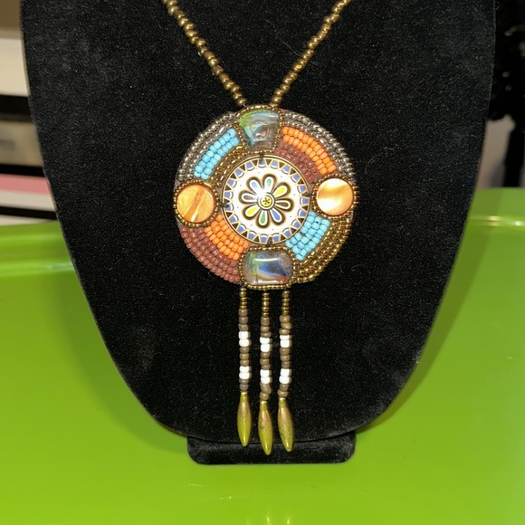 Make a statement w/This Native Beaded Medallion Necklace Beautifully Handmade - Picture 5 of 6